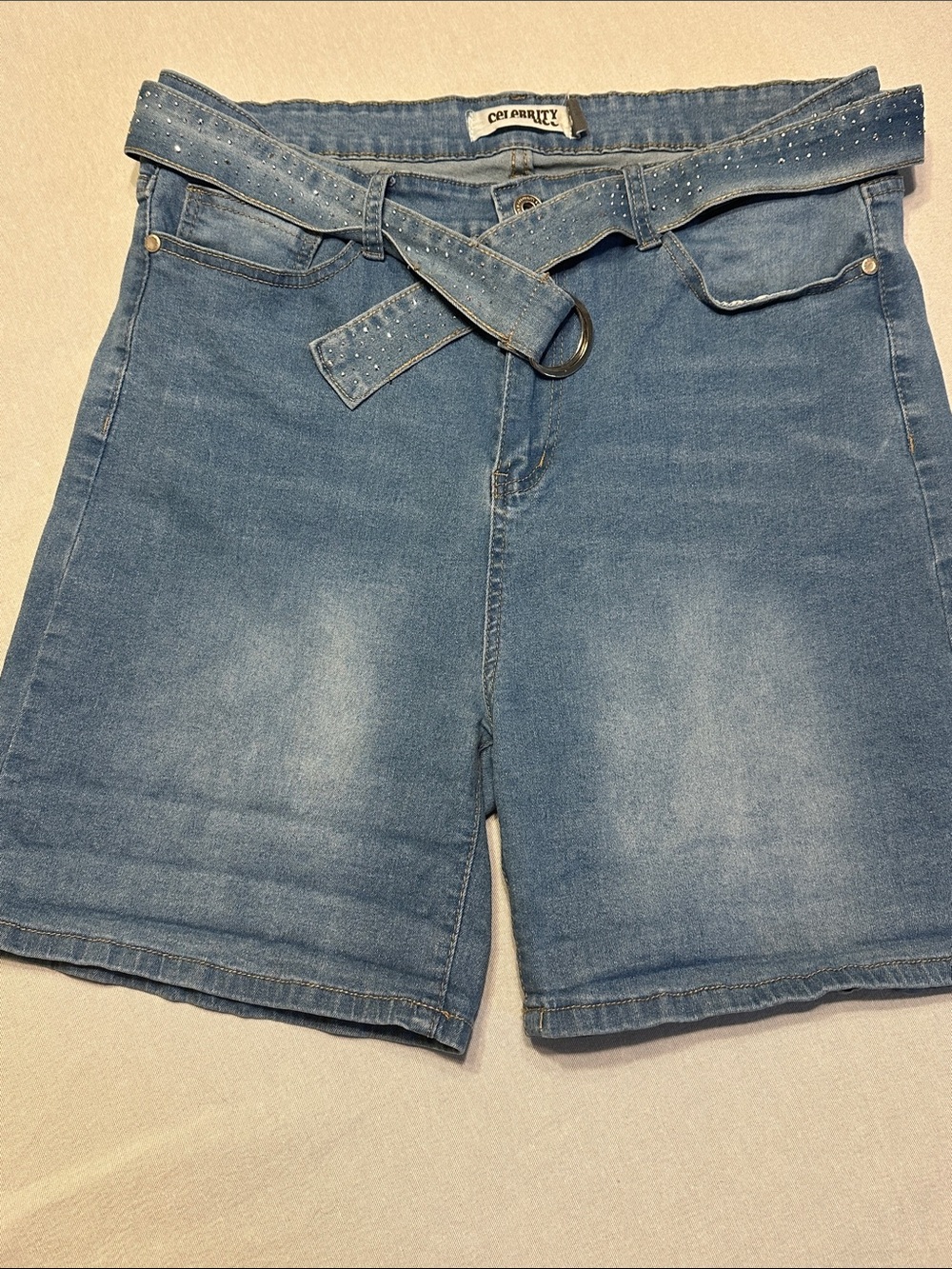Studded Tie-Belt Denim Bermuda Shorts ⭐️❤️⭐️